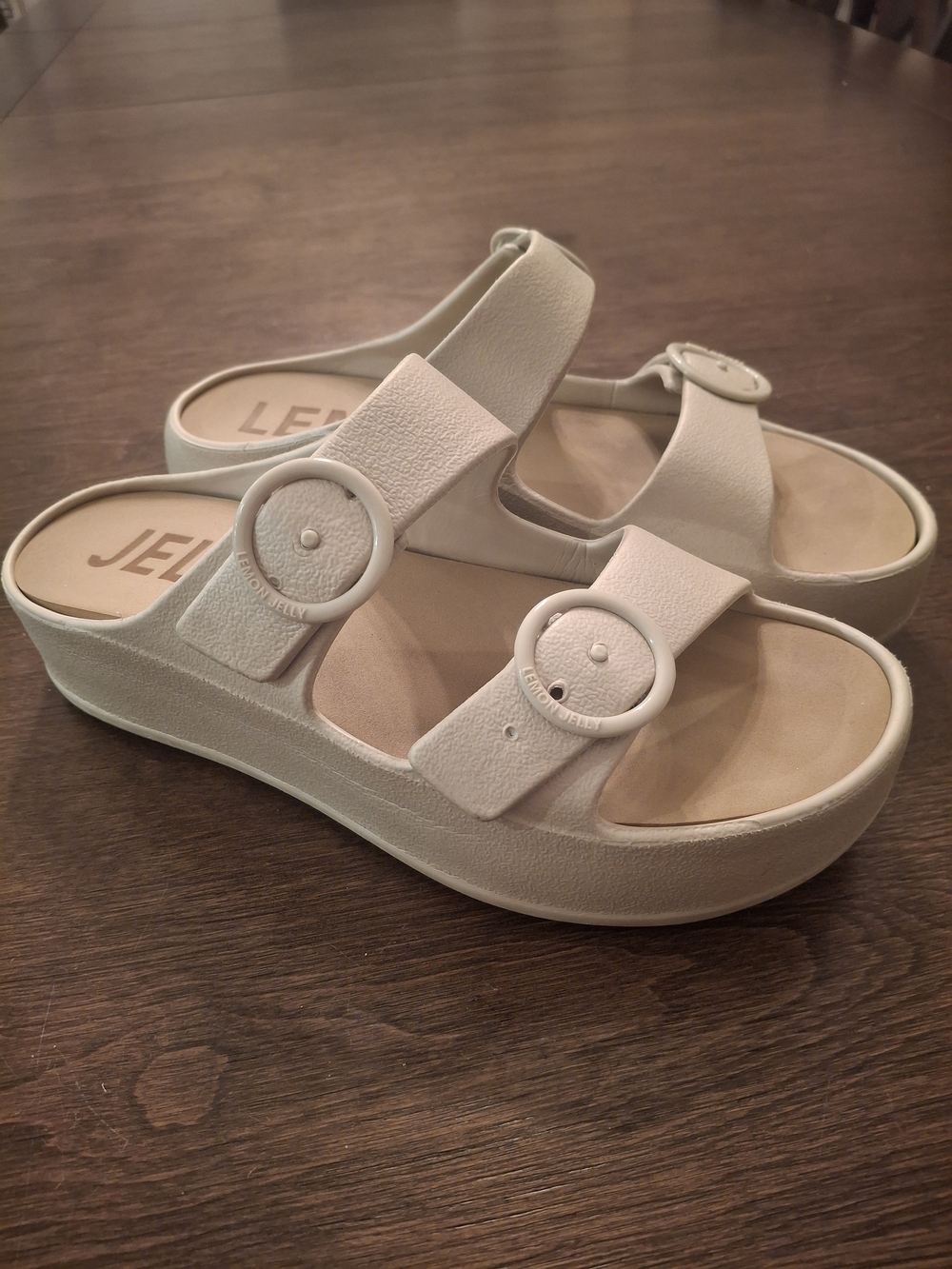 Lemon Jelly Women's Cream Double-Buckle Platform Slide Sandals